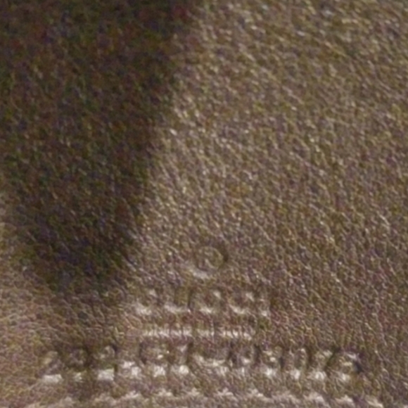 Gucci Monogram Canvas GG Wallet - Picture 4 of 8